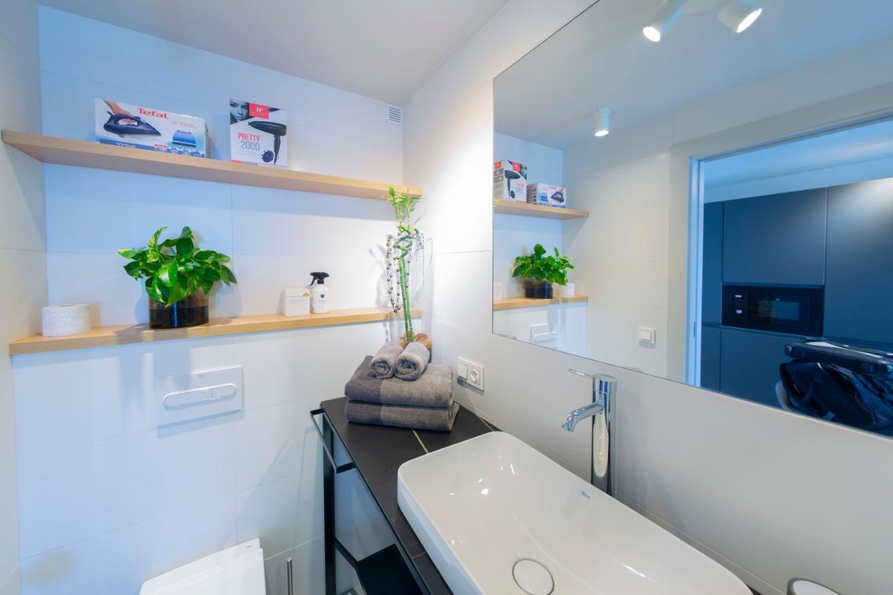 Radazul Marina Seafront 5 Apartment Ngoại thất bức ảnh